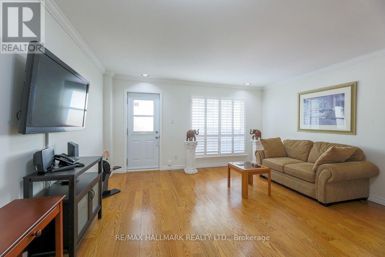 #1 83 RAMEAU DRIVE - 7