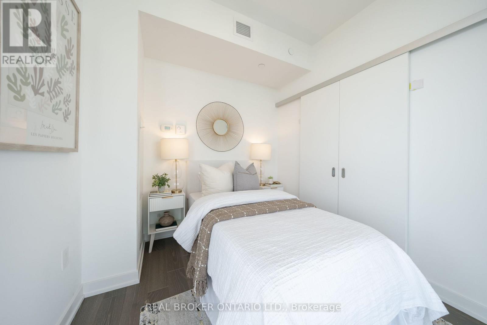 #5311 11 WELLESLEY STREET W - 17