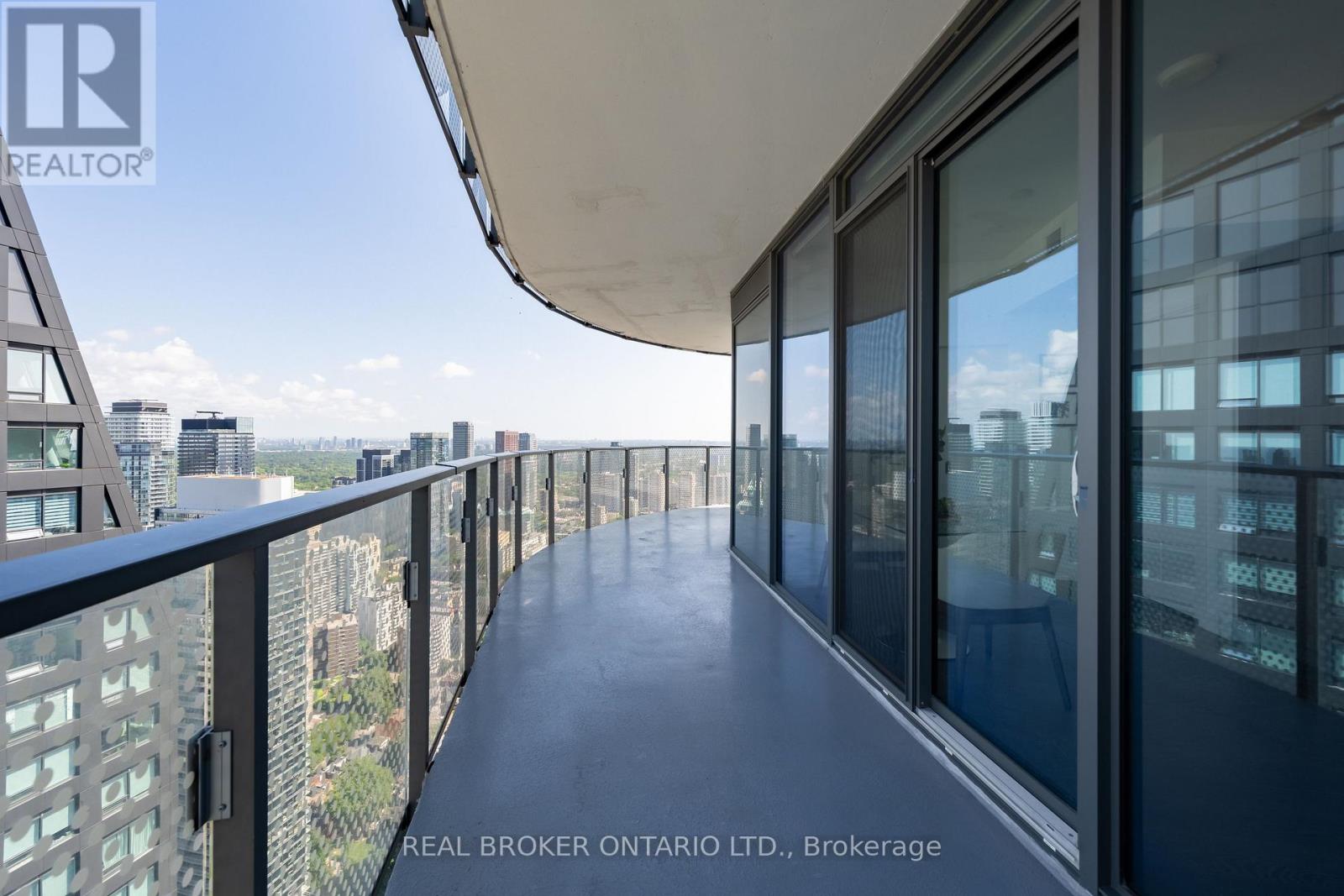 #5311 11 WELLESLEY STREET W - 23