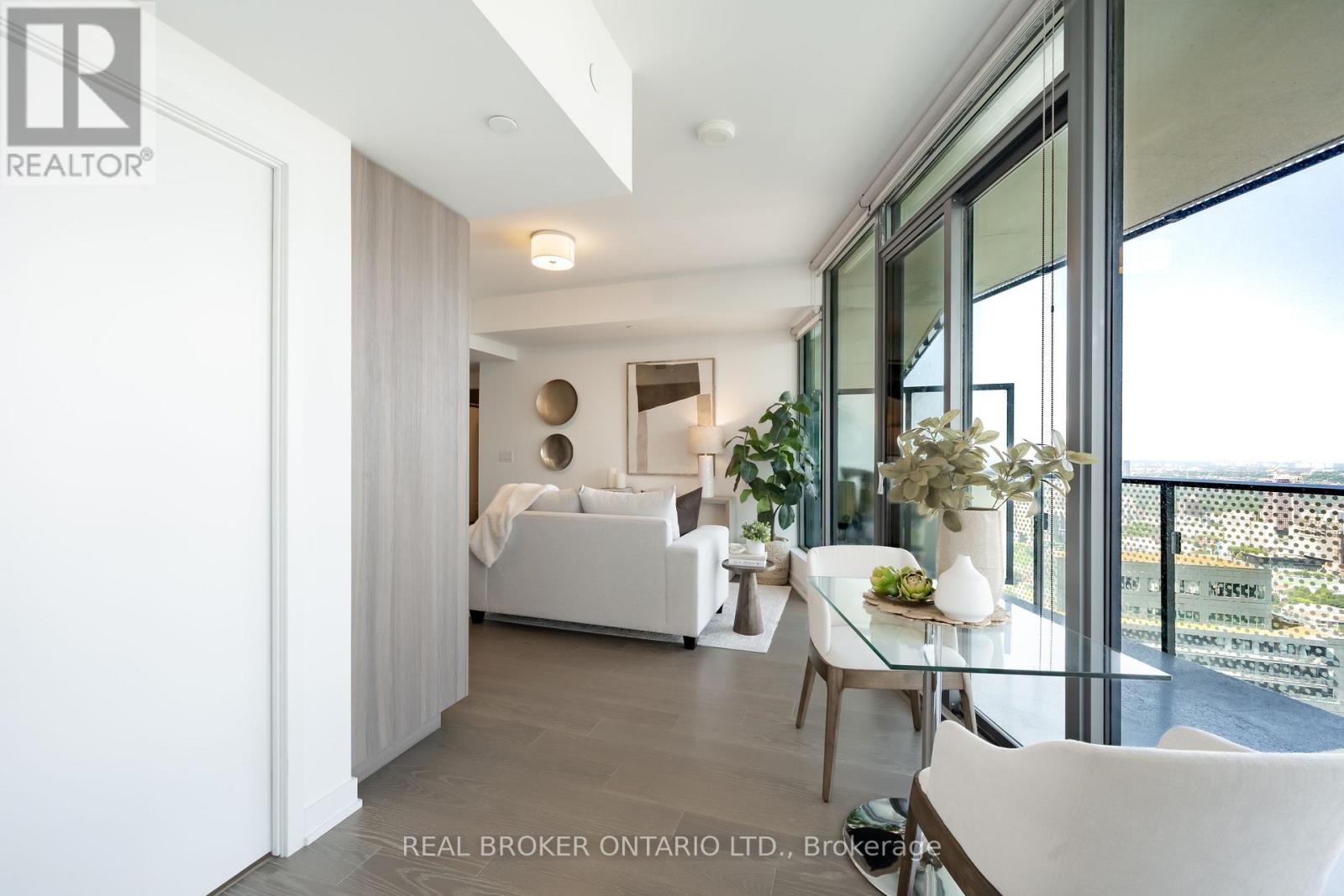#5311 11 WELLESLEY STREET W - 5
