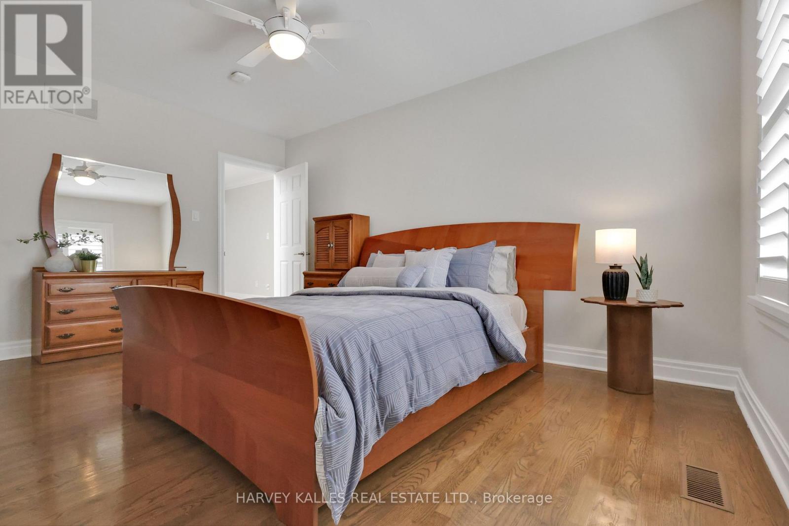 254 YONGE BOULEVARD - Image 27