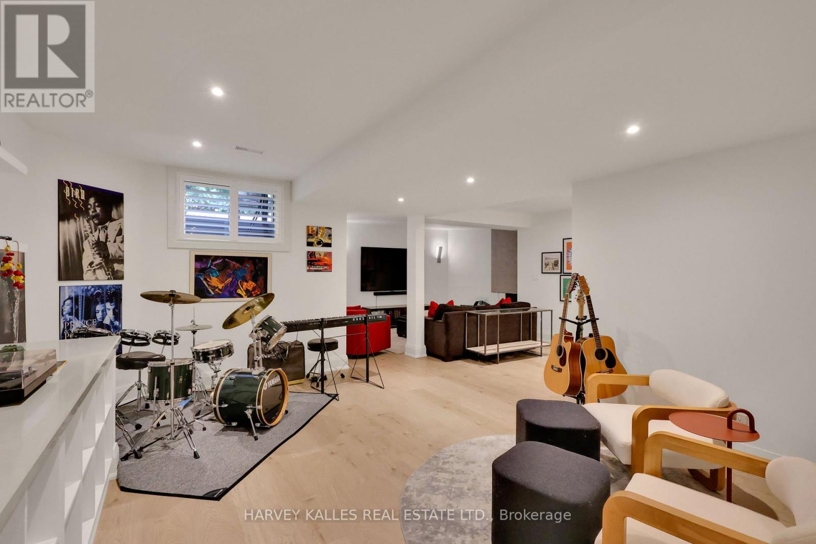254 YONGE BOULEVARD - Image 37