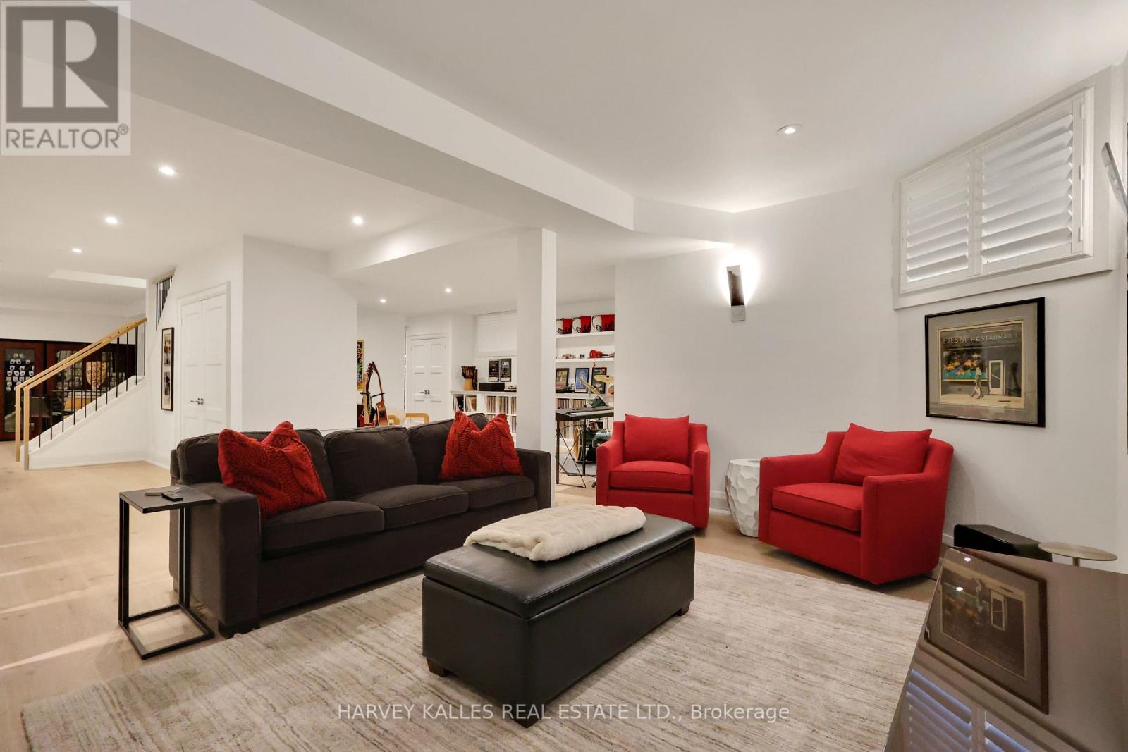 254 YONGE BOULEVARD - Image 41