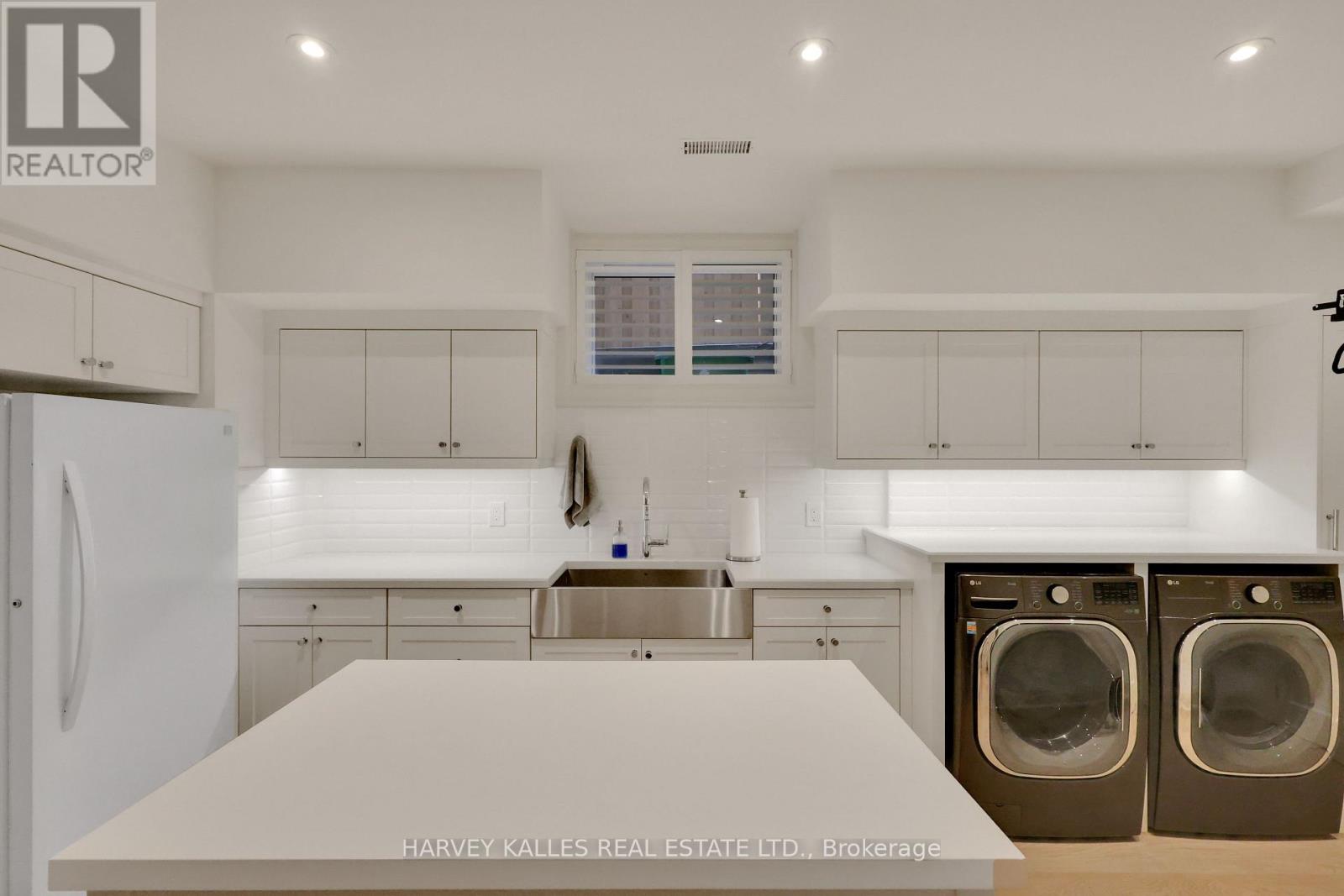 254 YONGE BOULEVARD - Image 43