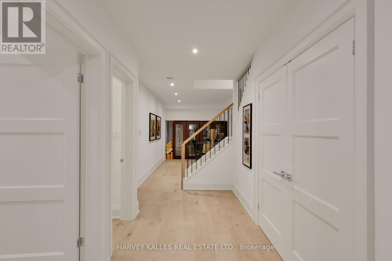 254 YONGE BOULEVARD - Image 44