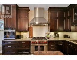 254 Yonge Boulevard, Toronto, ON M5M3J3 Photo 16