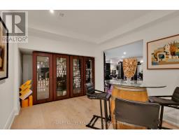 254 Yonge Boulevard, Toronto, ON M5M3J3 Photo 35