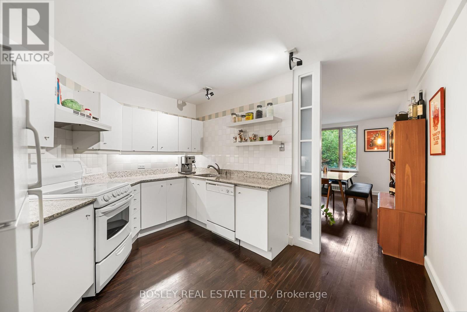 #210 150 FARNHAM AVENUE - 14
