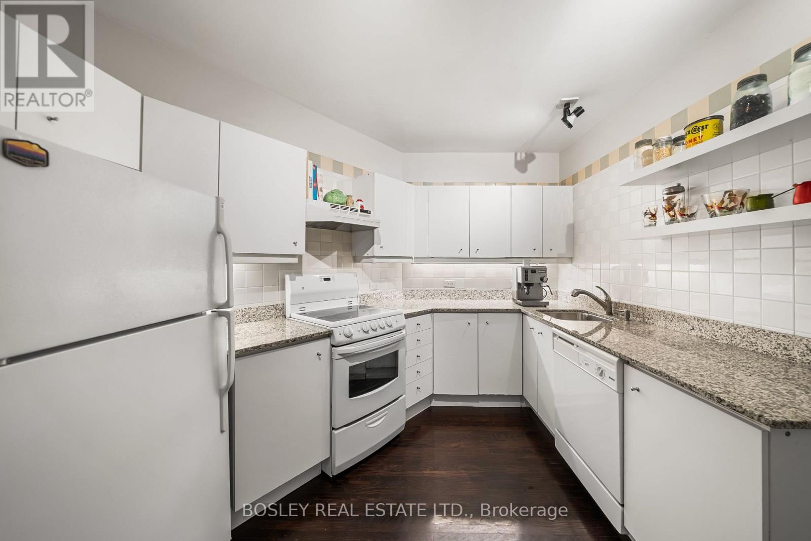 #210 150 FARNHAM AVENUE - 15
