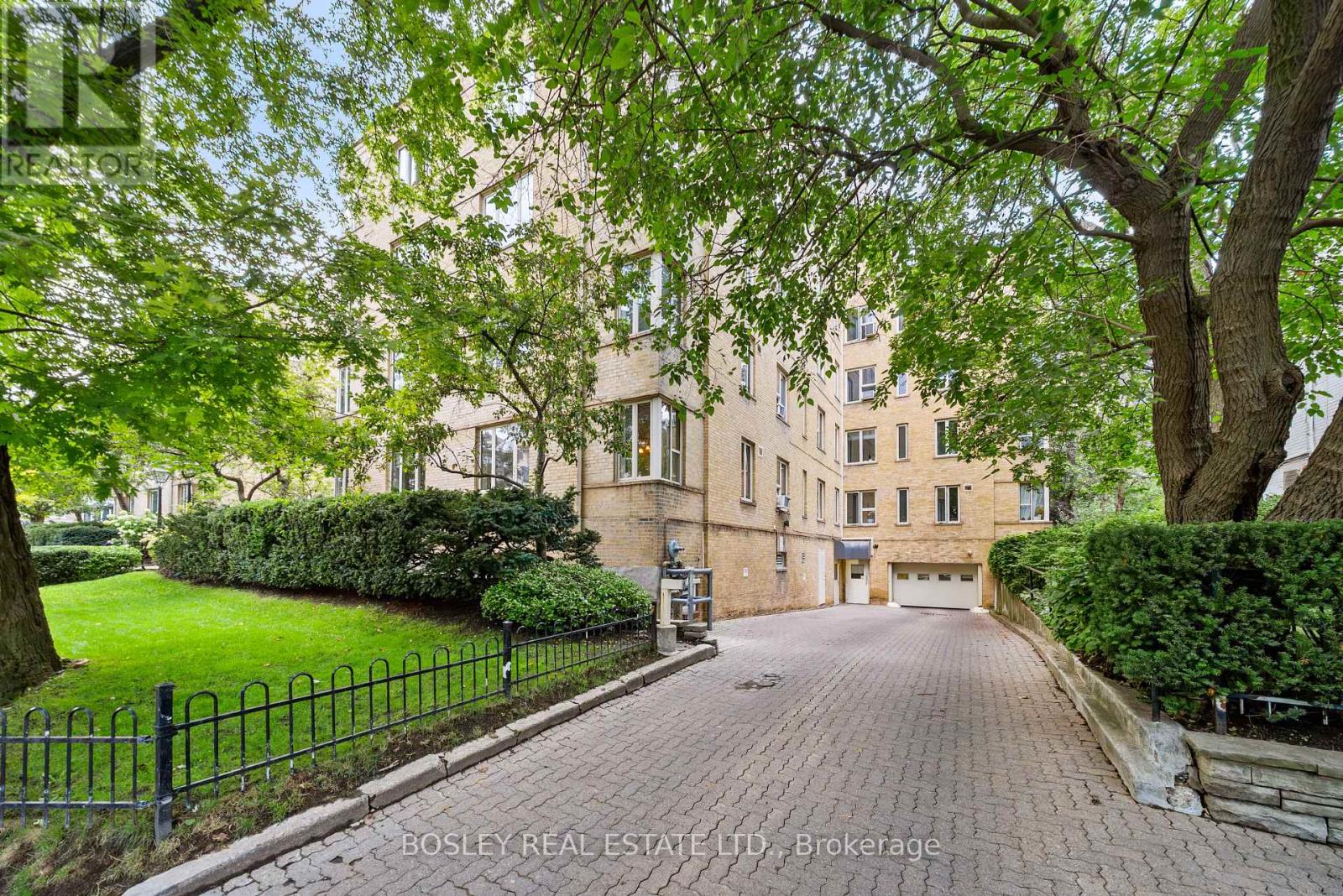 #210 150 FARNHAM AVENUE - 2