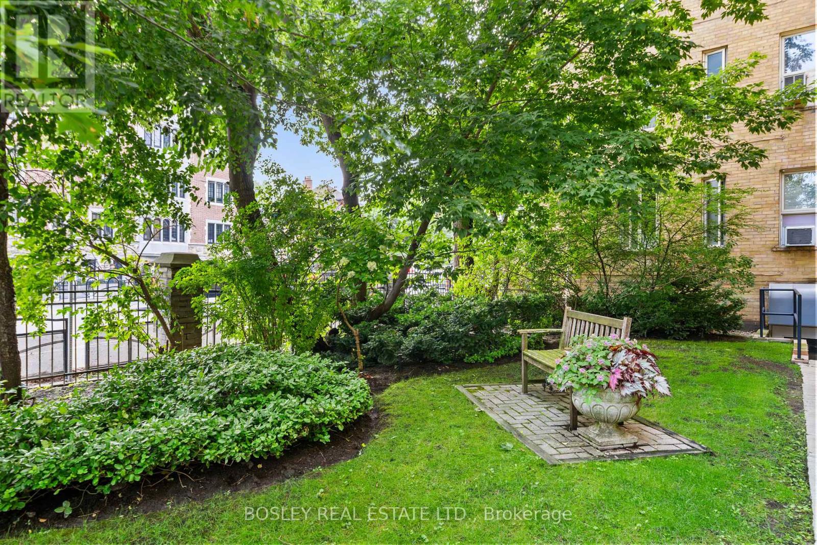 #210 150 FARNHAM AVENUE - 3