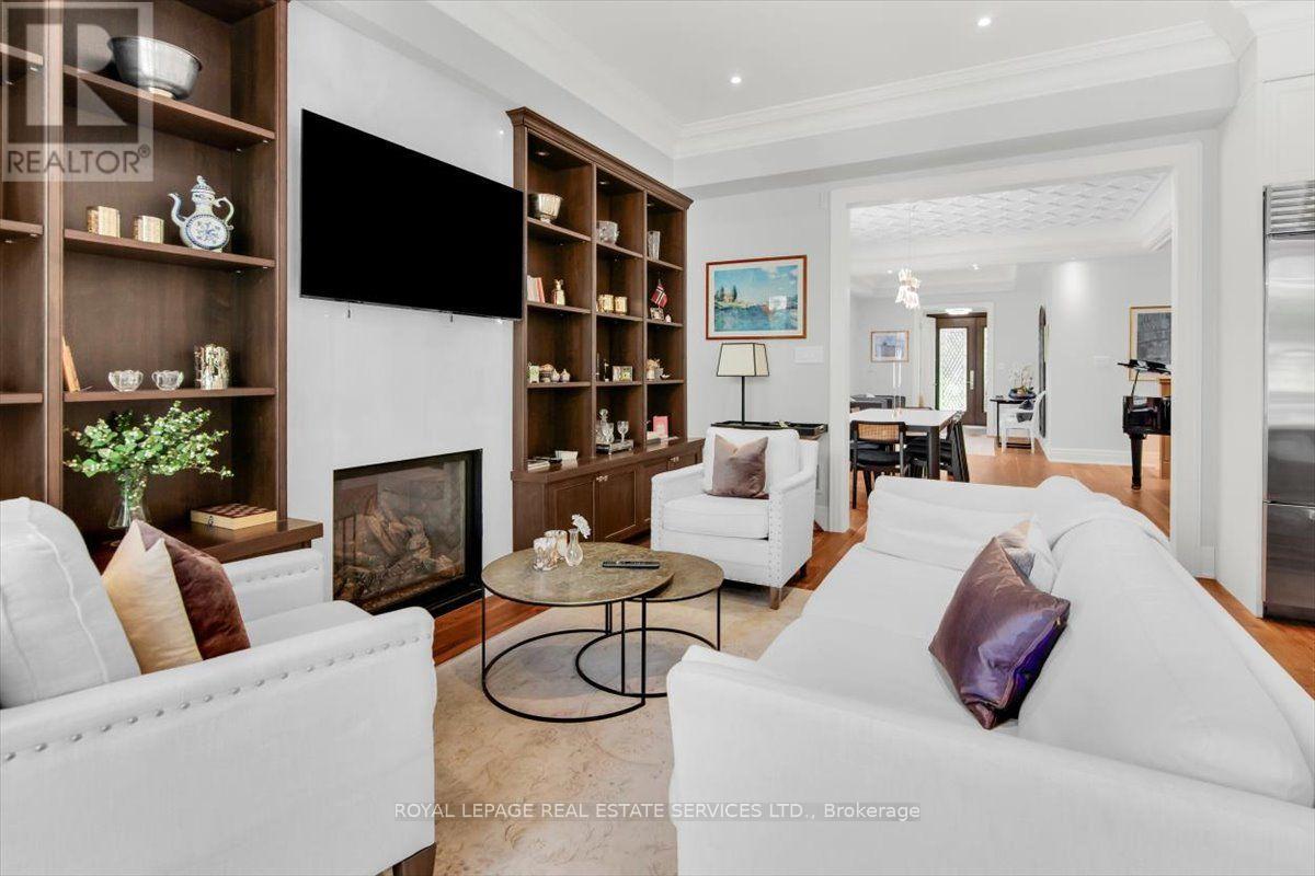 40 DIVADALE DRIVE - 11