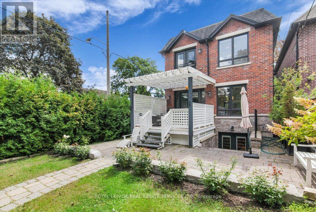 40 DIVADALE DRIVE - 44