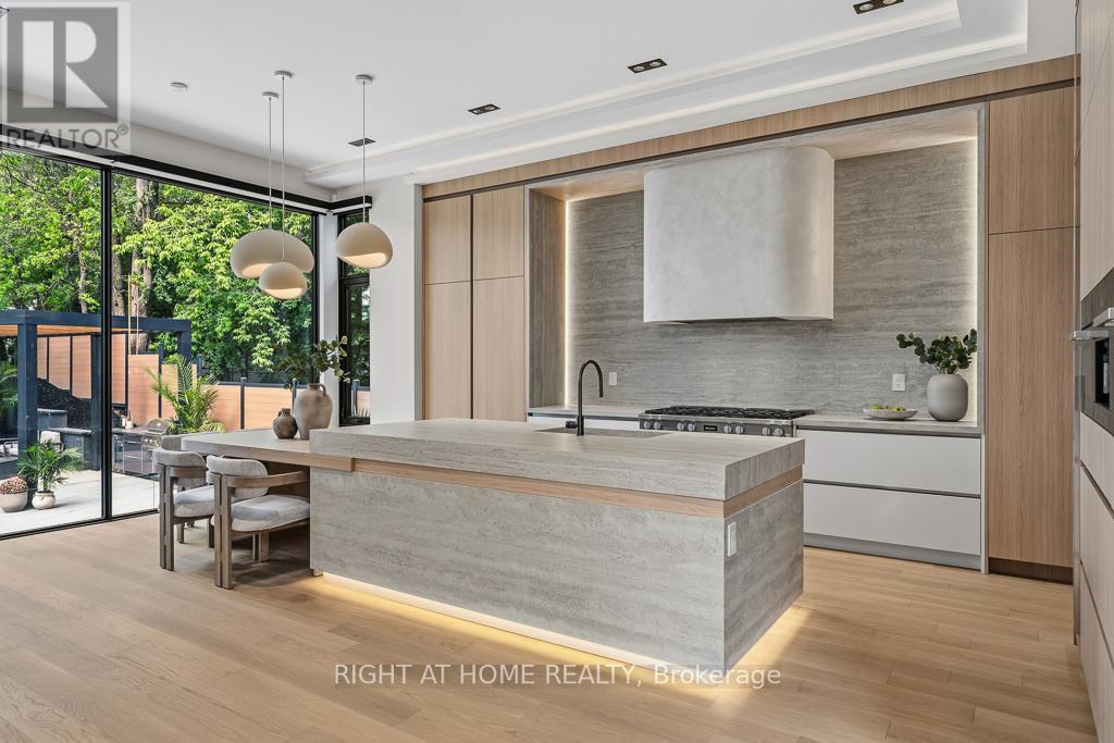 77 WALDER AVENUE - 13