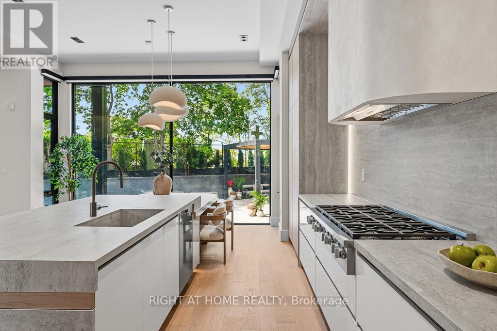 77 WALDER AVENUE - 18