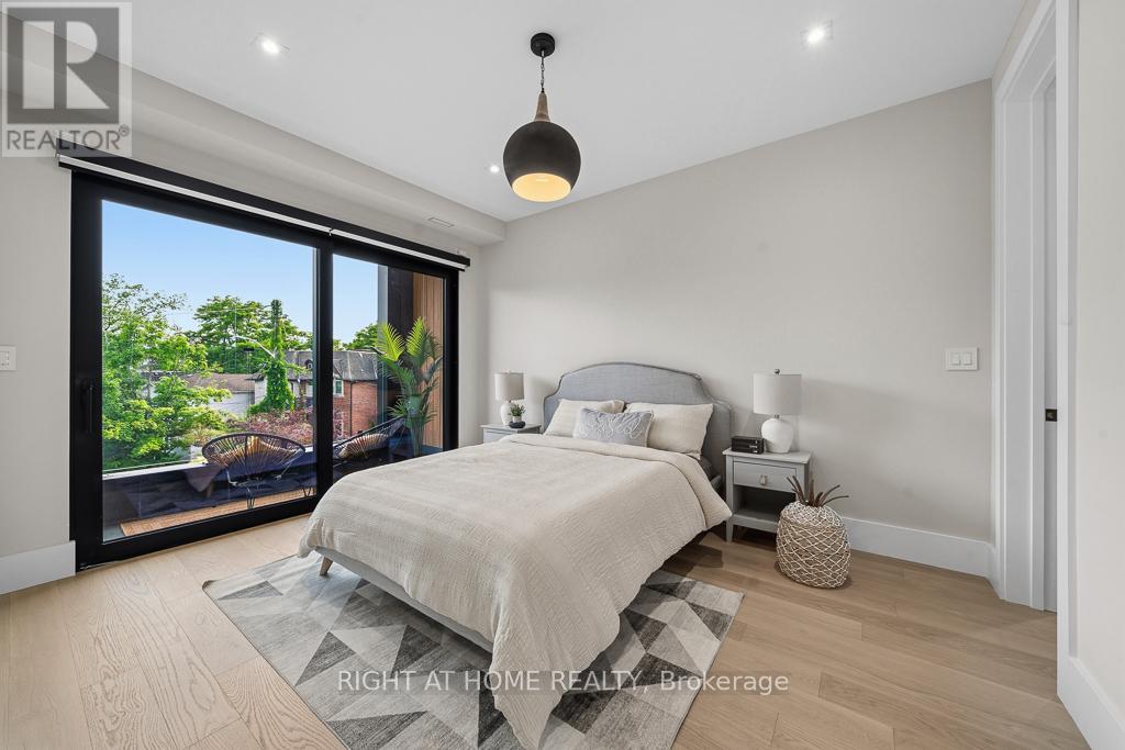 77 WALDER AVENUE - 31
