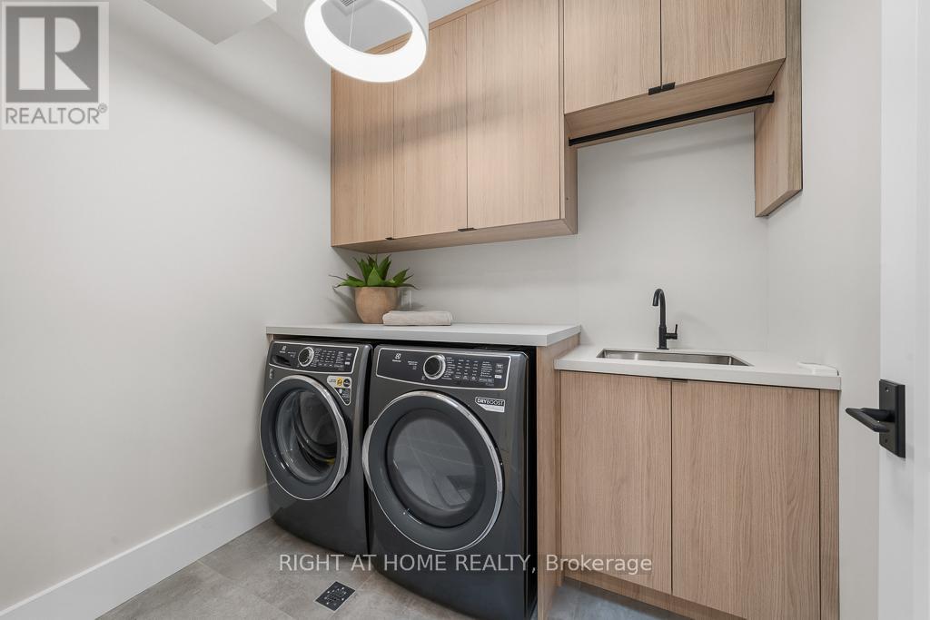 77 WALDER AVENUE - 36