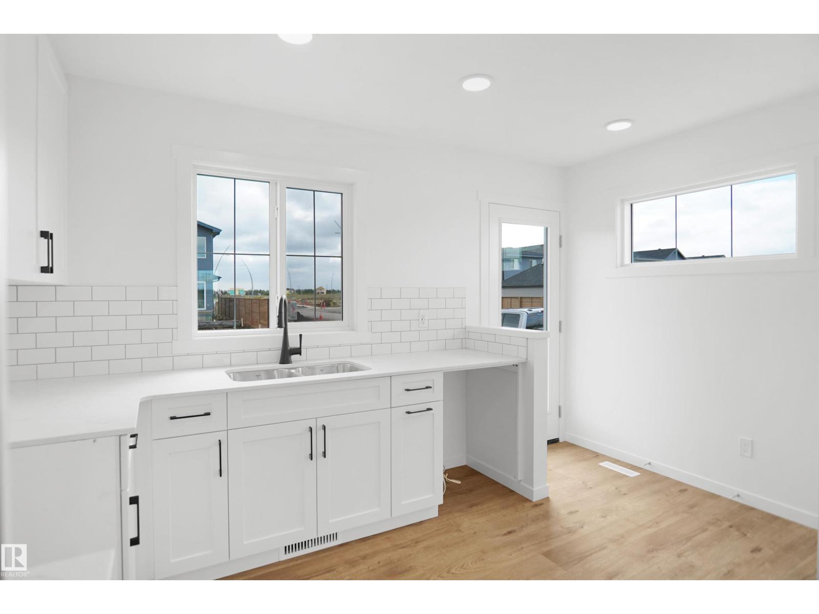 503 177 AV NE, Edmonton — photo 9