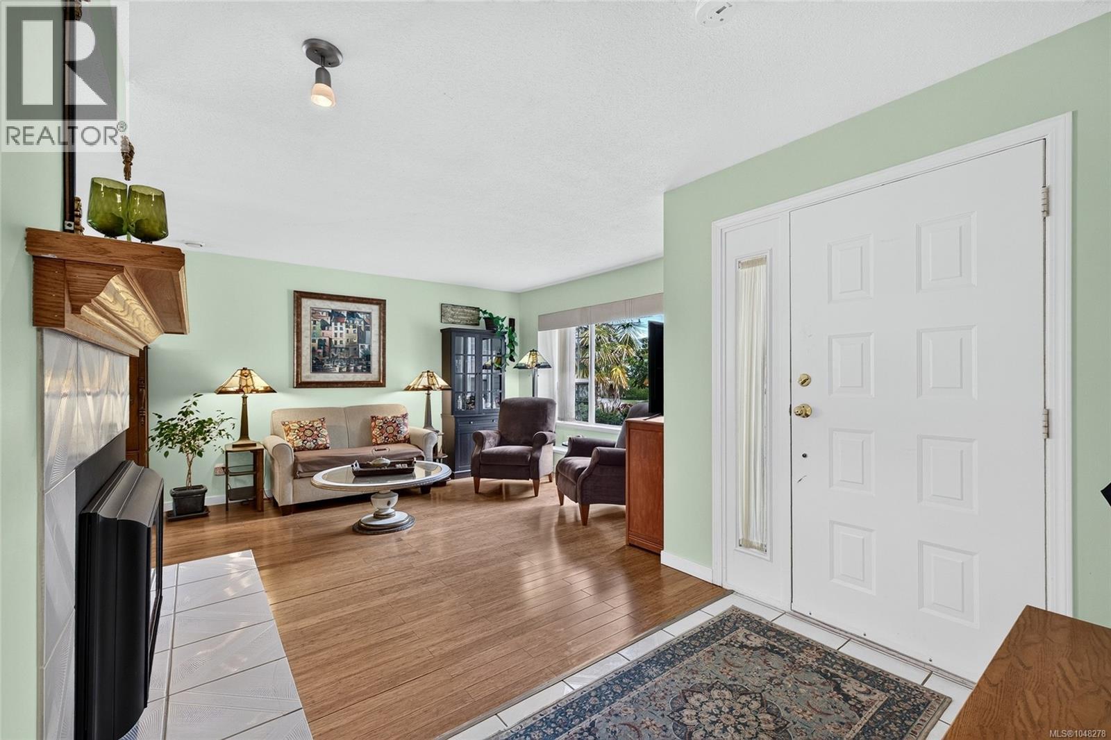 3568 Arbutus Dr S - Image 20
