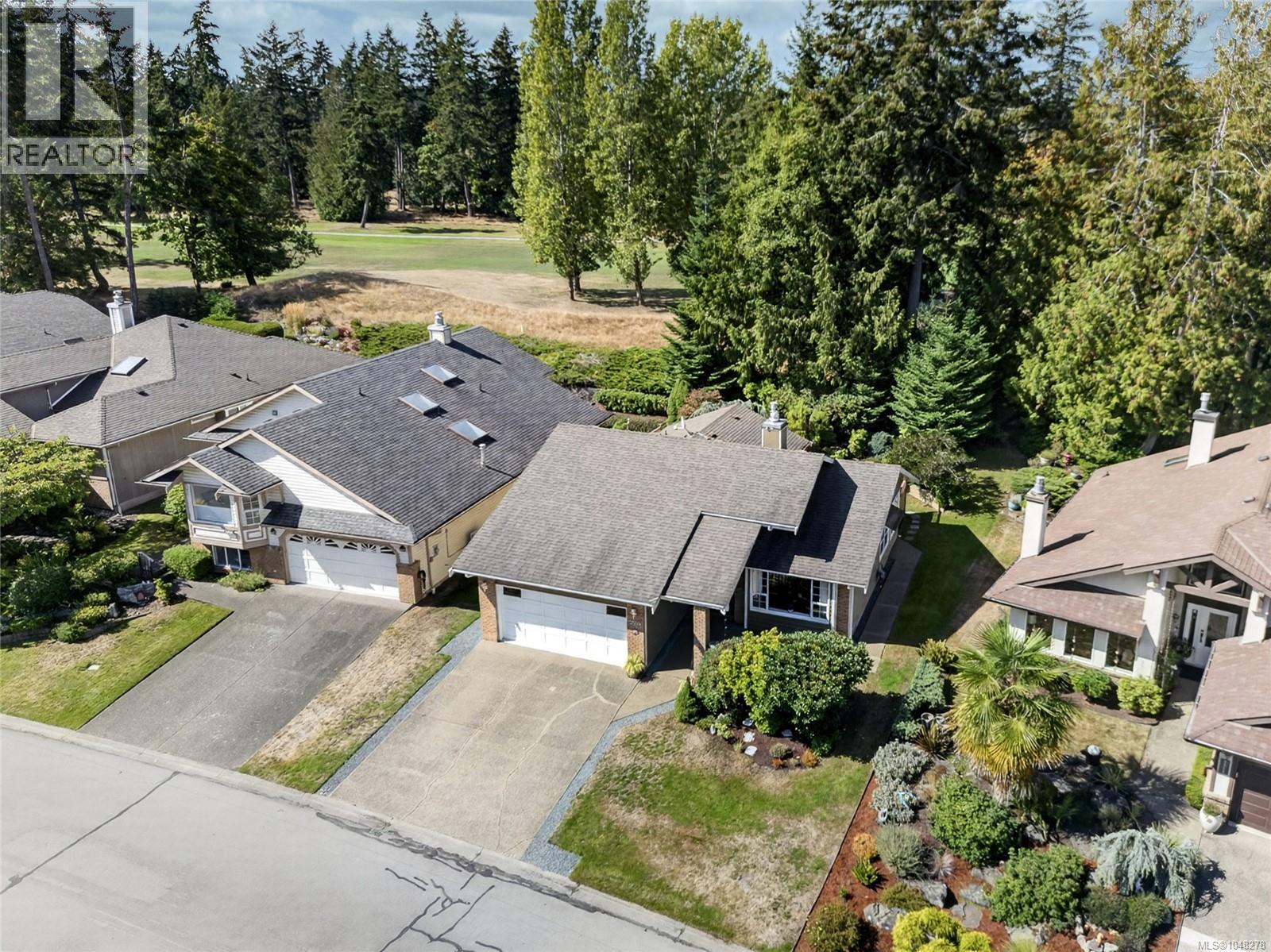 3568 Arbutus Dr S - Image 42