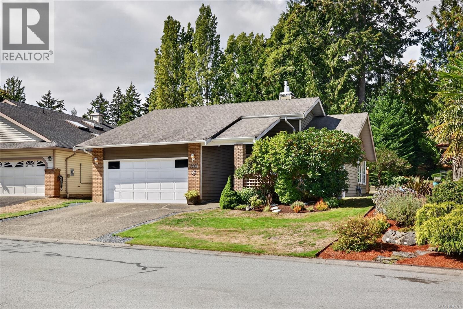3568 Arbutus Dr S - 3