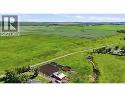 2253 Drive, Rural Foothills County, AB T1S3Z4 Photo 10