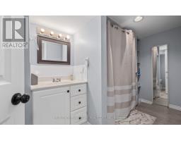 621 Wychwood Street, Oshawa, ON L1G2T4 Photo 9