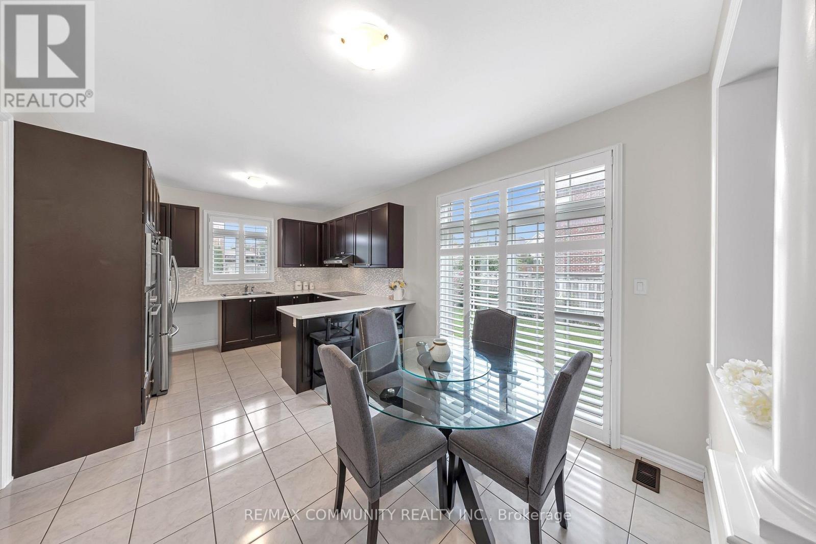 58 GARRARDVIEW STREET - 12