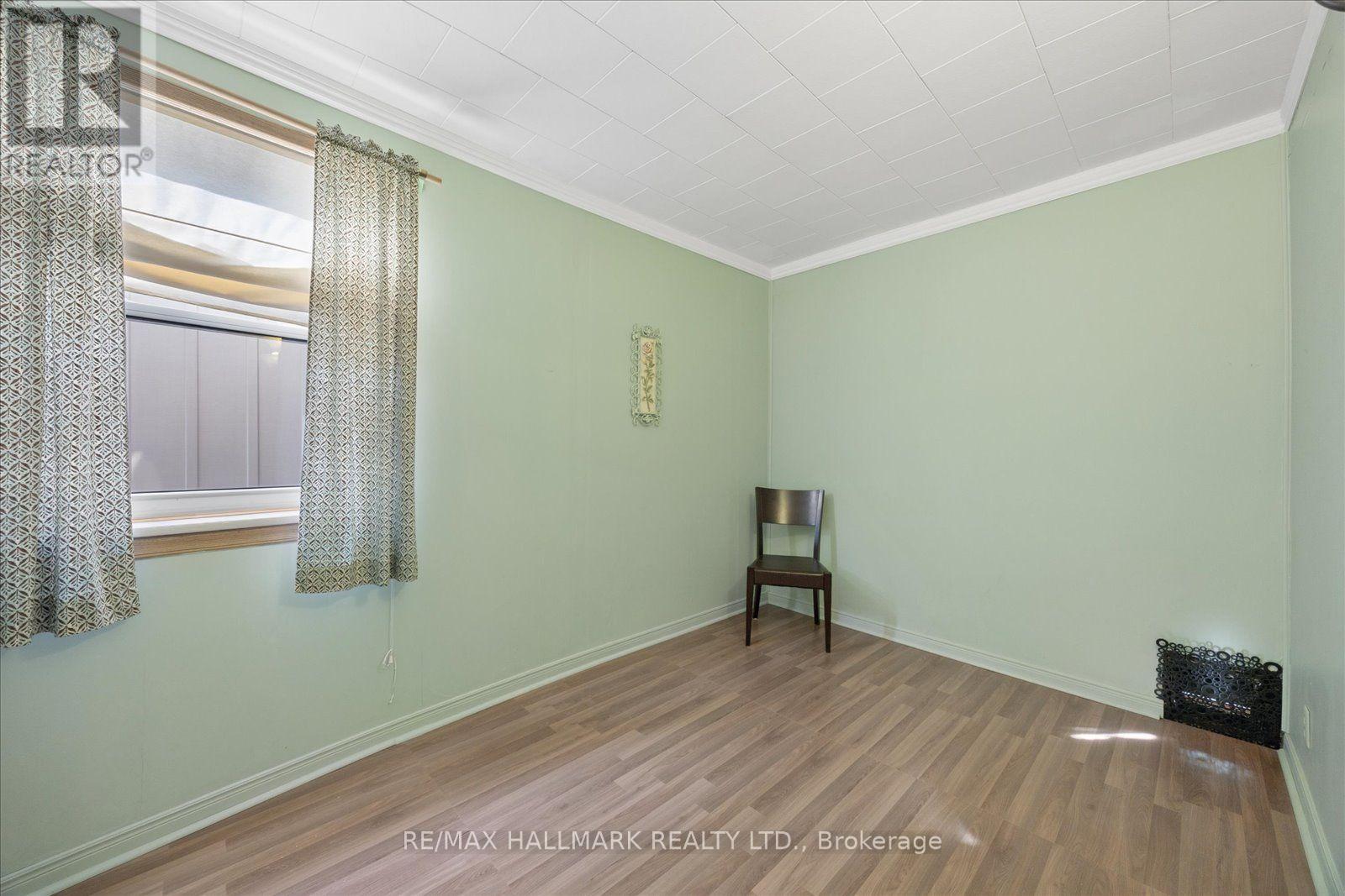69 ALTON AVENUE - 26