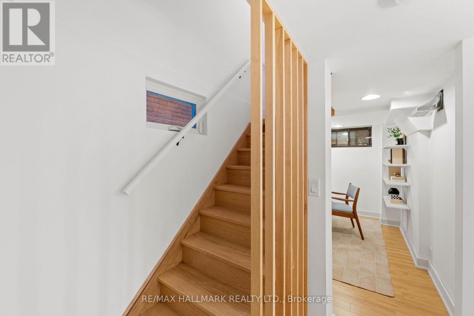 92 CHISHOLM AVENUE - 36