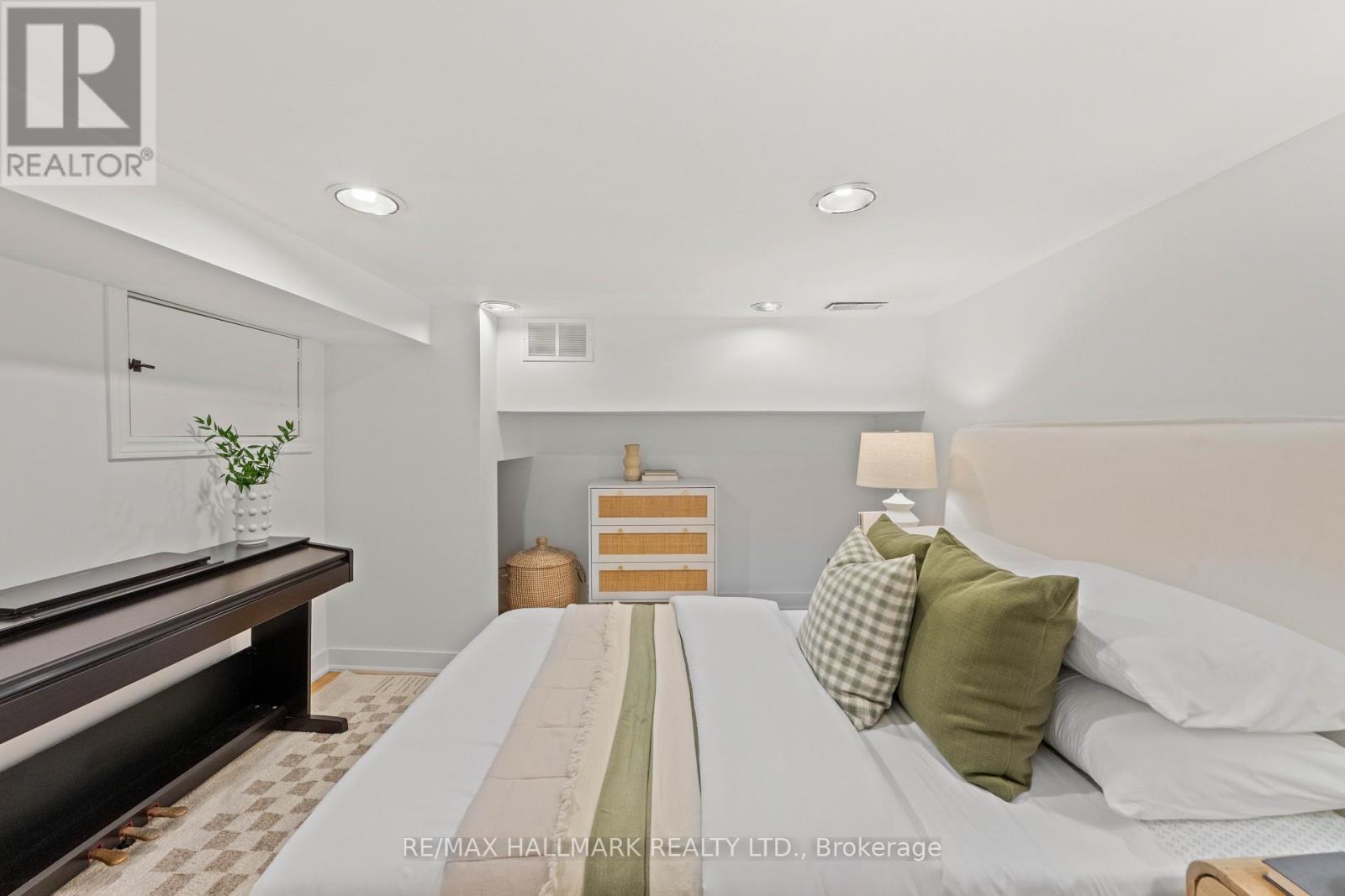 92 CHISHOLM AVENUE - Image 38