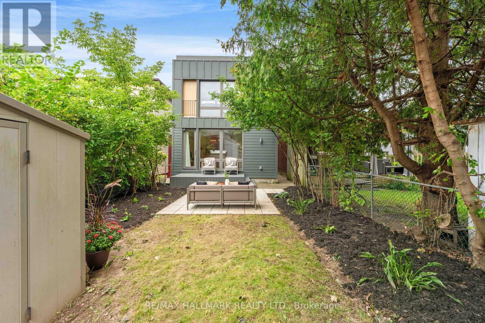 92 CHISHOLM AVENUE - 43