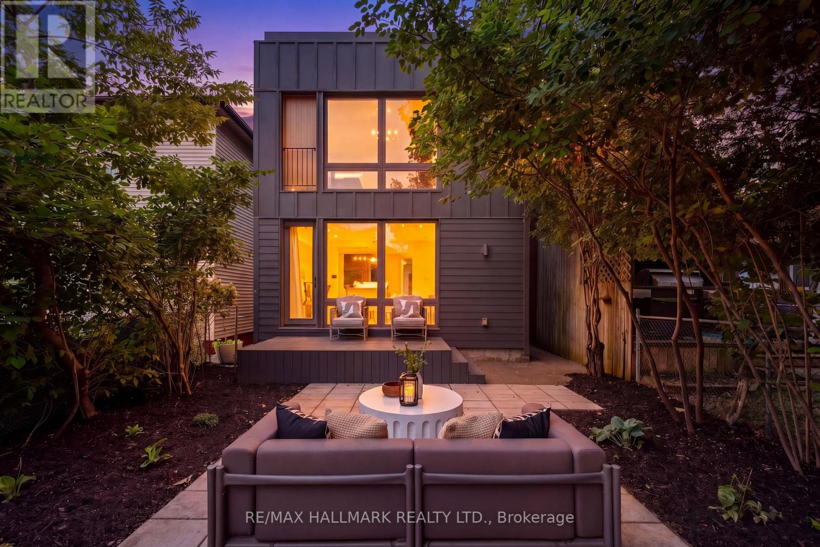 92 CHISHOLM AVENUE - 45