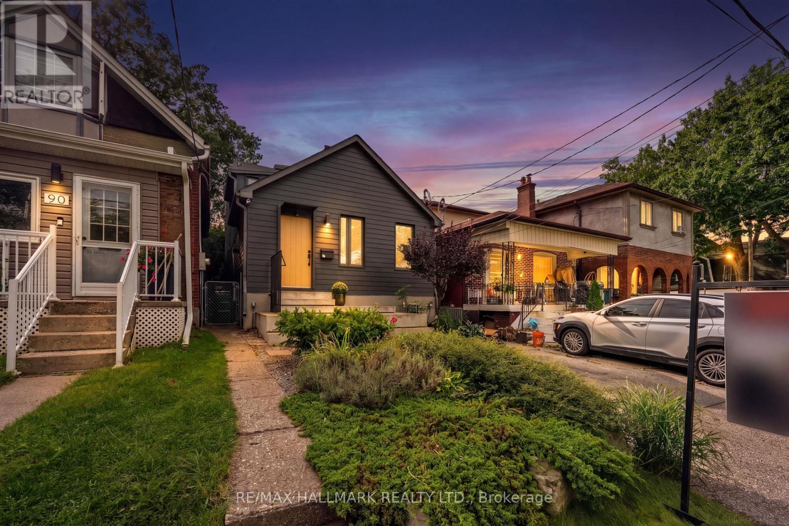 92 CHISHOLM AVENUE - 46
