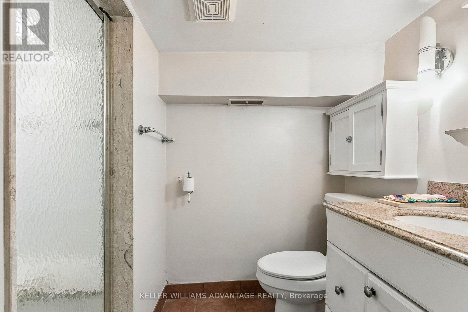 32 DINGWALL AVENUE E - Image 32