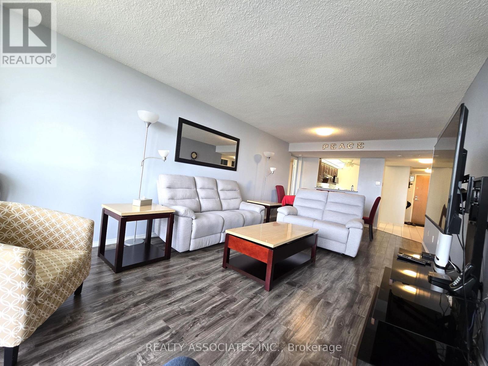 #1107 4727 SHEPPARD AVENUE E - 7