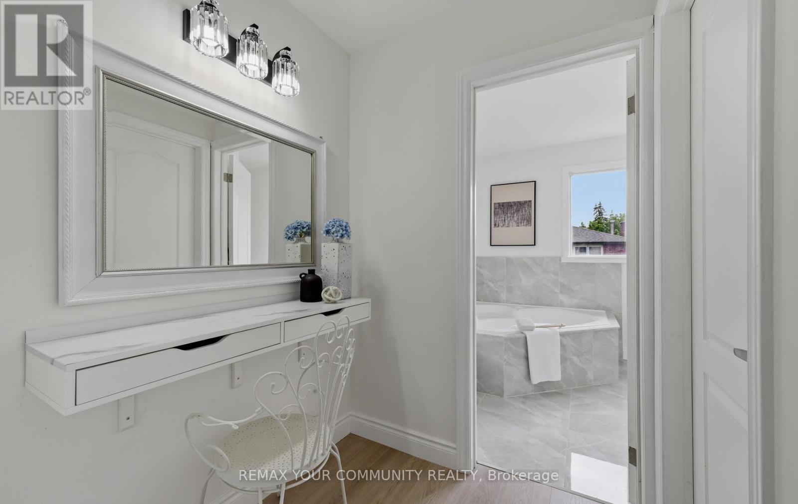 1554 SAUGEEN DRIVE - 21