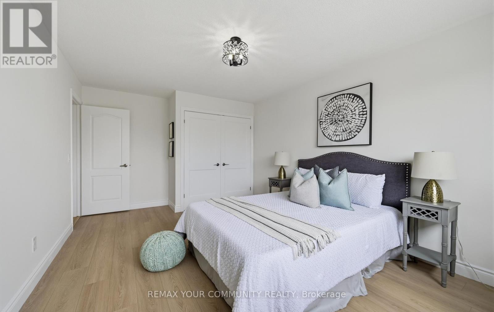 1554 SAUGEEN DRIVE - 24