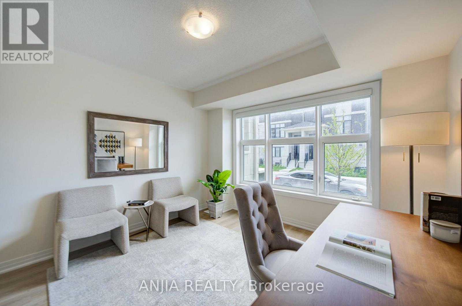 41 KAHSHE LANE - 33
