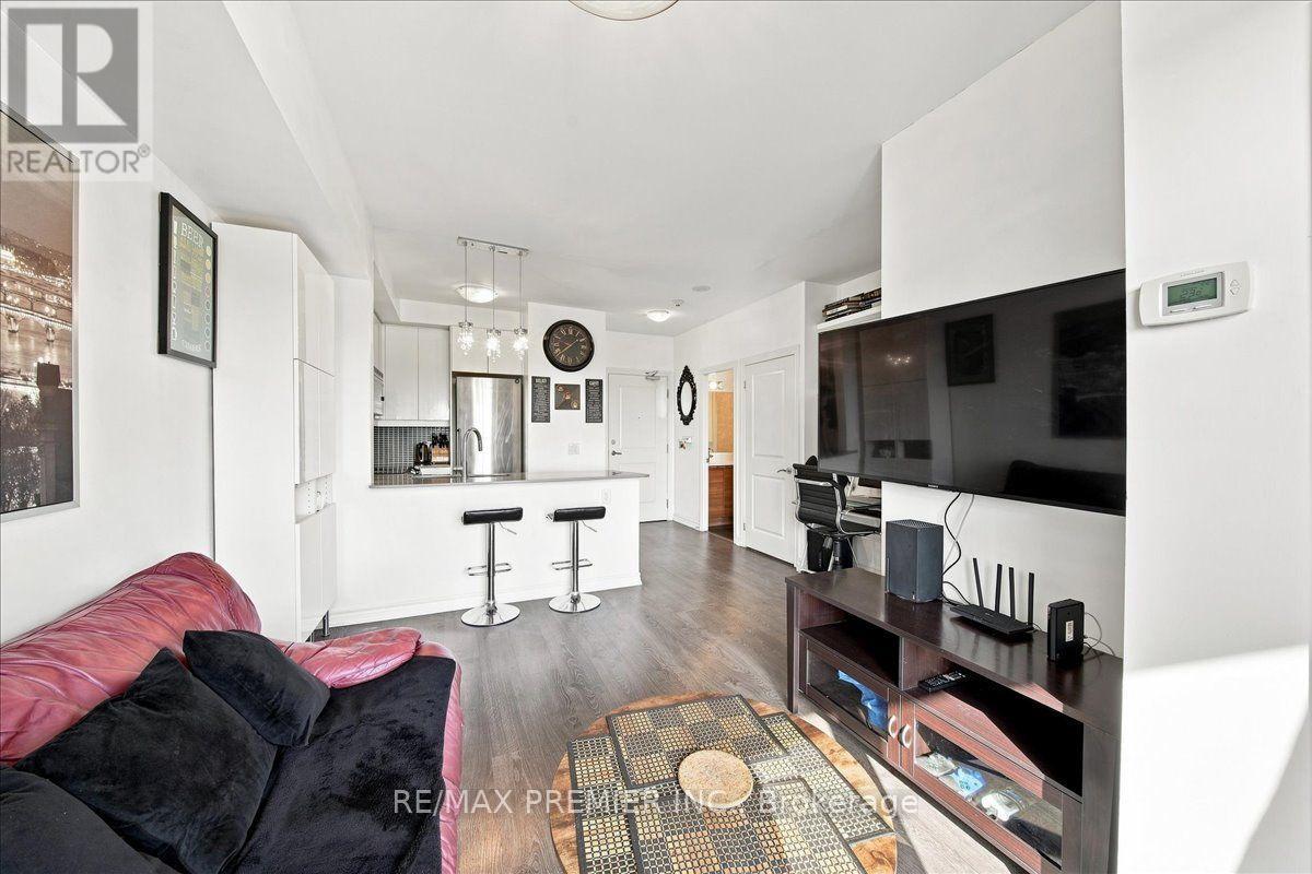 #708 7730 KIPLING AVENUE - 10