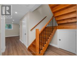 2026 River Road W, Wasaga Beach, ON L9Z2W1 Photo 15