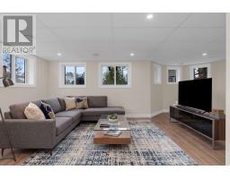 2026 River Road W, Wasaga Beach, ON L9Z2W1 Photo 16