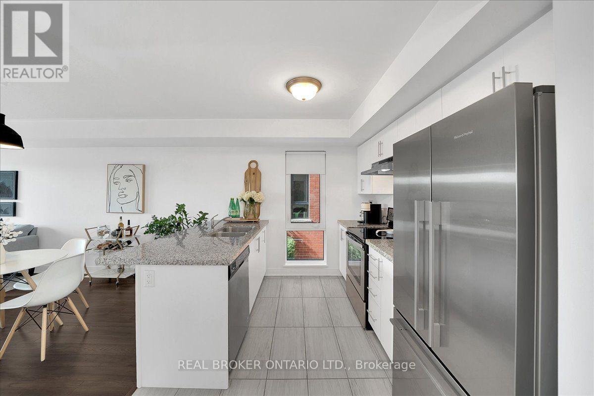 #46 100 DUFAY ROAD - 12