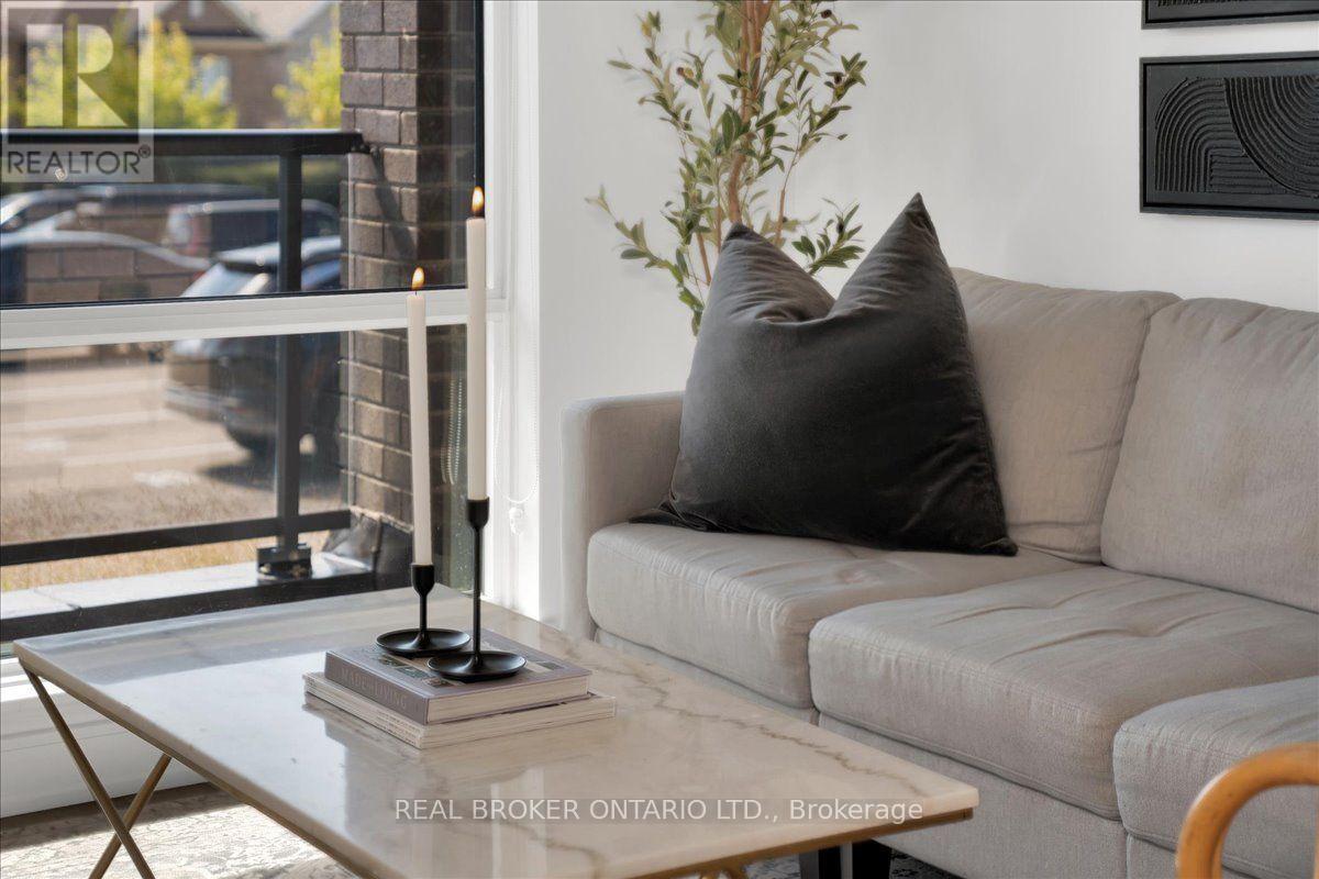 #46 100 DUFAY ROAD - 24