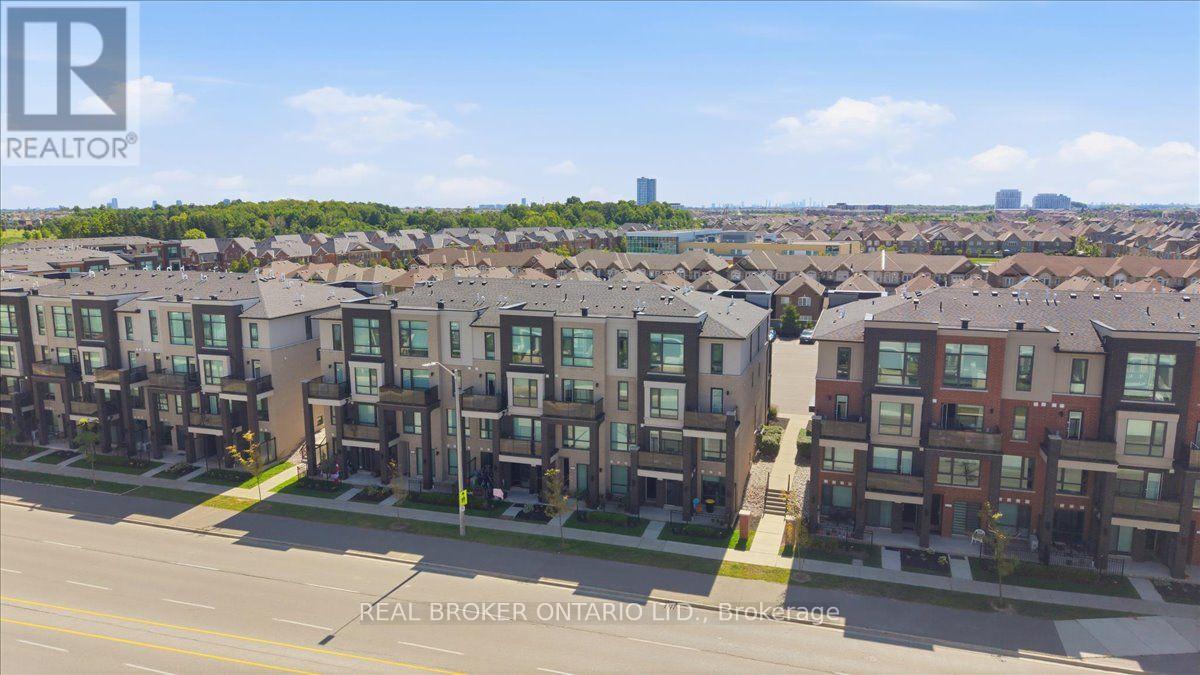 #46 100 DUFAY ROAD - Image 34