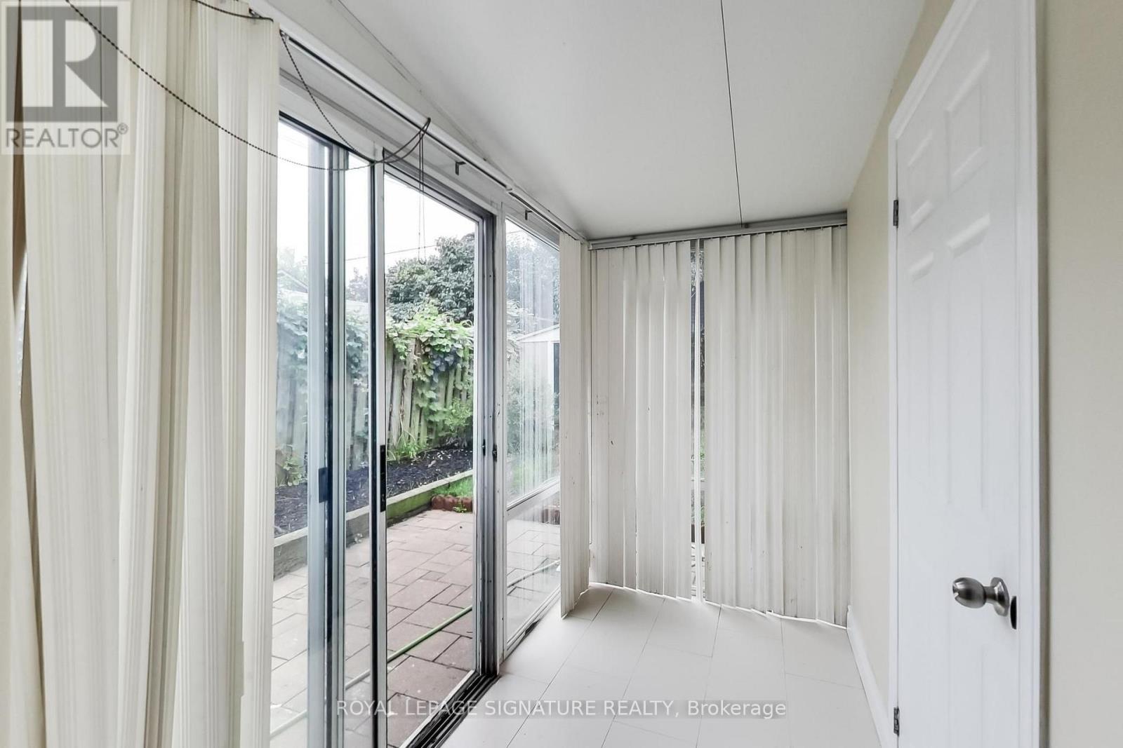 36 CRISCOE STREET - 23