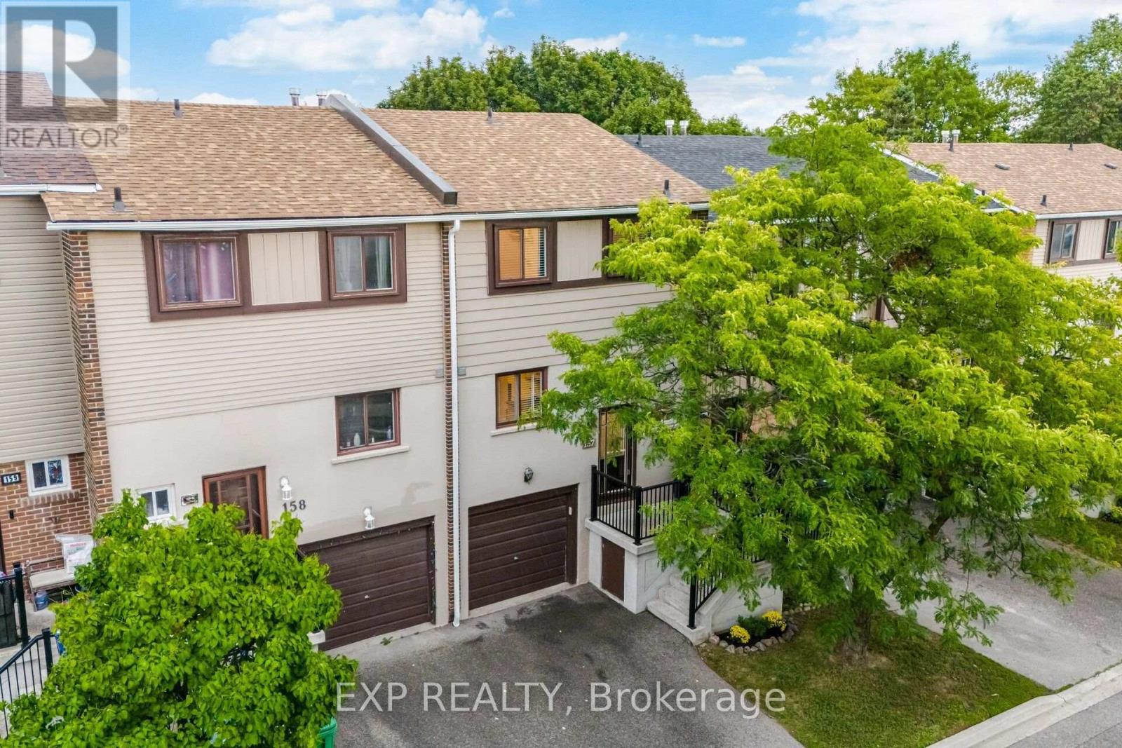 157 MOREGATE CRESCENT - 3
