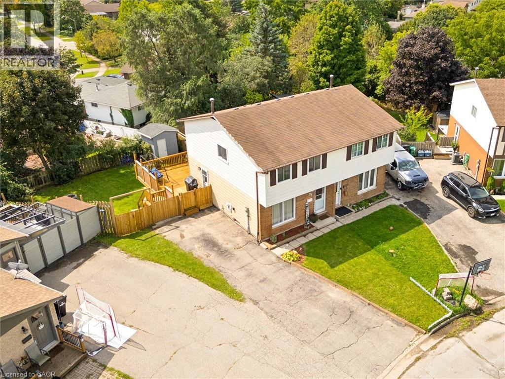 76 CLUTHE Crescent — photo 3