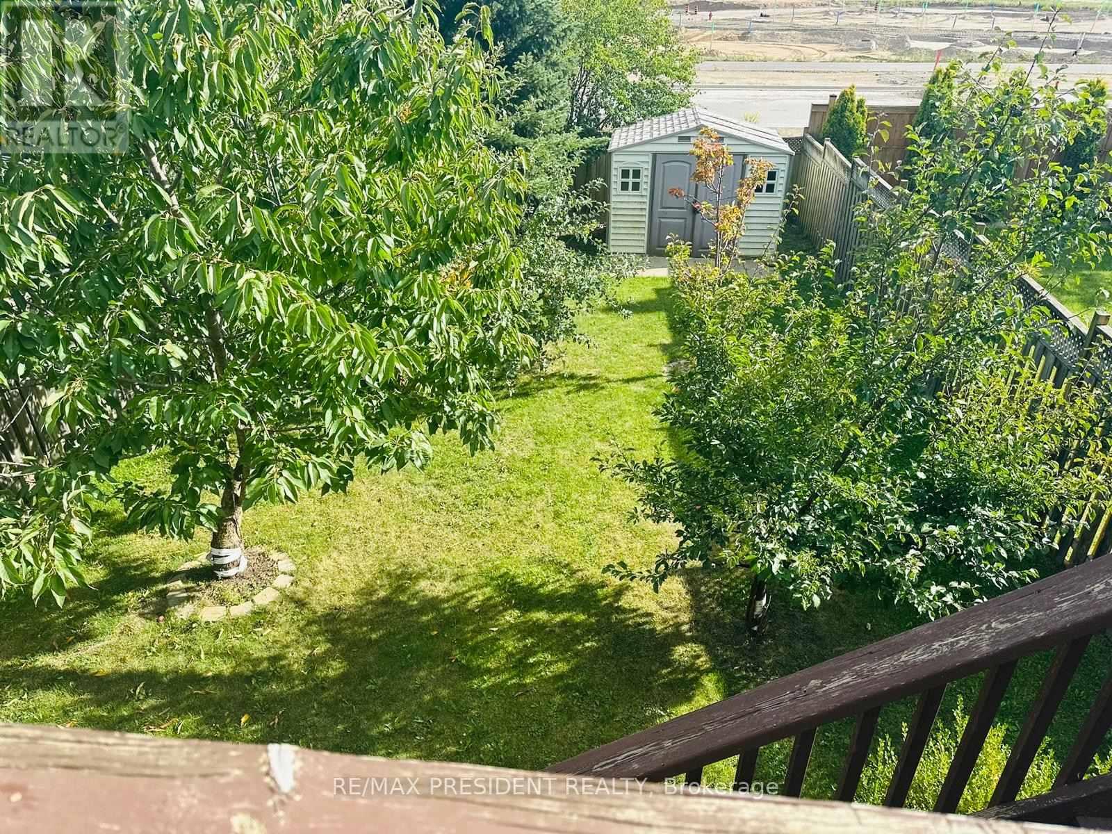 UPPER - 54 PERIWINKLE STREET — photo 2
