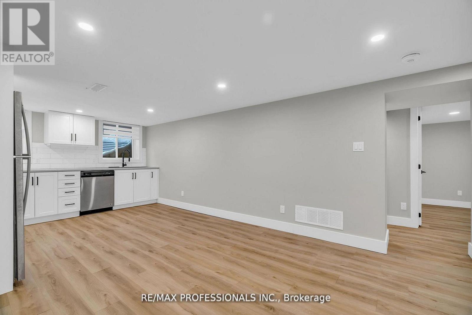 LOWER - 139 BYRON AVENUE, Kitchener — photo 7